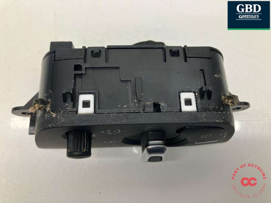 Bryter lys til Audi A4 2015-2019 (Type V, Fase 1) (B9) (B9) (4M0 941 531 AA 5PR|4M0 941 531 AA|)