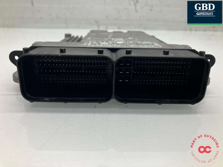 Styreenhet motor til Audi A4 2015-2019 (Type V, Fase 1) (B9) (B9) (04E 906 022 8WA|04E 907 309 R|)