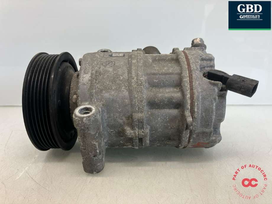 Aircondition kompressor til Audi A4 2015-2019 (Type V, Fase 1) (B9) (B9) (DENS|4M0 820 803|GE447150-5355|)