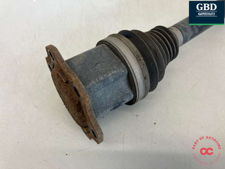 Drivaksel høyre foran, diesel/automat til Audi A4 2015-2019 (Type V, Fase 1) (B9) (B9) (8W0 407 271 L|8W0 407 271|)