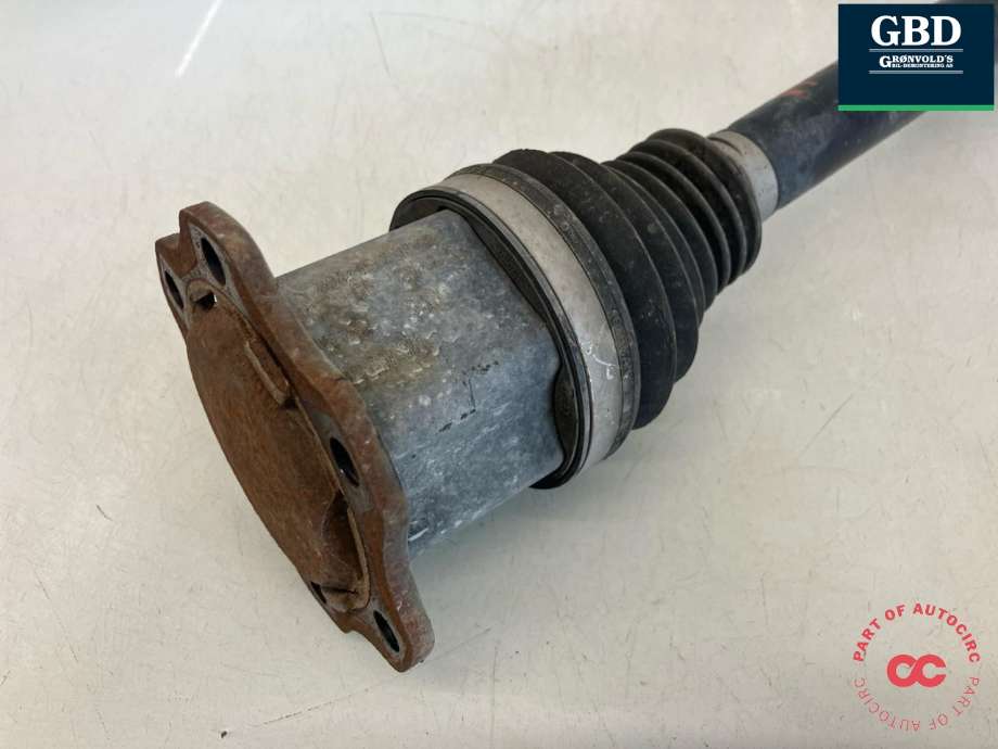 Drivaksel venstre foran, diesel/automat til Audi A4 2015-2019 (Type V, Fase 1) (B9) (B9) (8W0 407 271 L|8W0 407 271|)