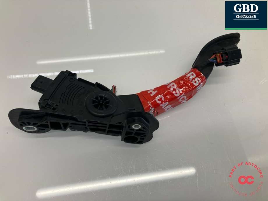 Pedal gass til Tesla Model X 2016-->>  (1005307-00-A|BE5C 9F836-AA|)