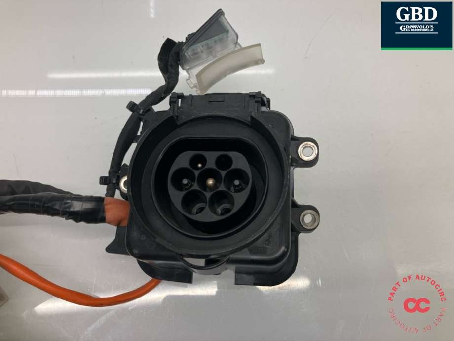 Batterilader inntak/luke til Volvo XC60 2017-->> (Type II) (32266635|32266635-001|)