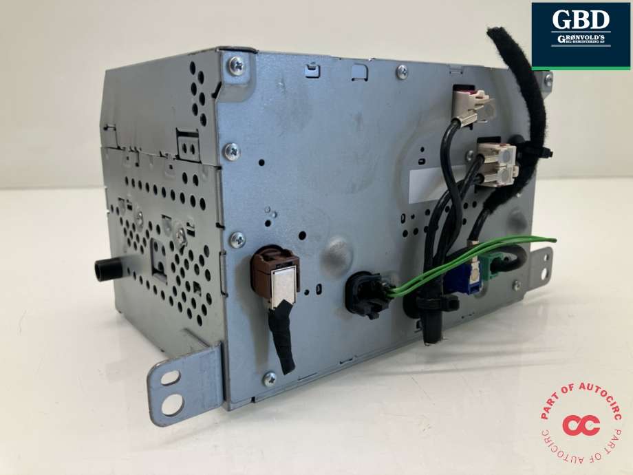 Bilstereo navigasjon til Volvo XC60 2017-->> (Type II)  (36011667|32141428 AA|)