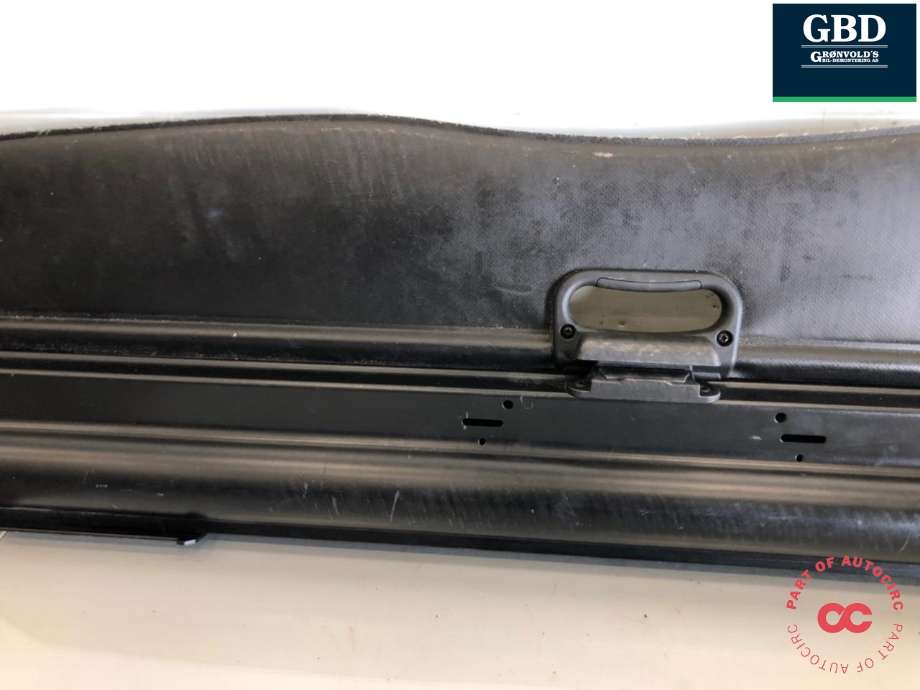 Bagasjerom rollon til BMW 3-Serie 2005-2011 (E90/E91/E92/E93) (E90/E91/E92/E93) (51 47 7 261 926|)