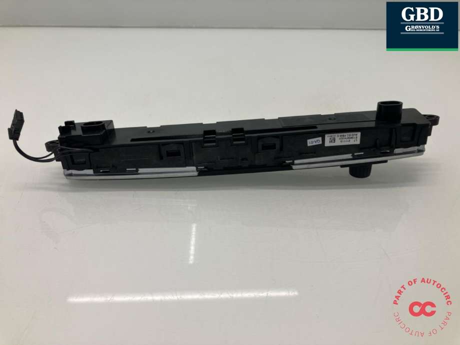 Bilstereo betjeningspanel til BMW 3-Serie 2012-2018 (F30/F31/F34) (F30/F31/F34) (61 31 6 832 880|E1065974 E01|61 31 9 323 554)