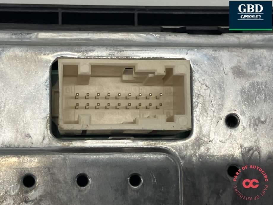 Instrumentpanel til NIO ES8 2021-->>  (P0082692|)