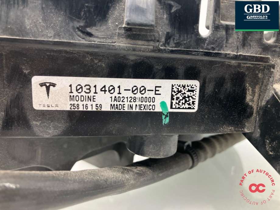Kjølevifte elektrisk til Tesla Model X 2016-->>  (1031401-00-E|1031401-99-E|1115616-00-A)