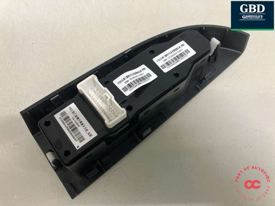 Bryter ruteheis førerdørspanel til BYD T3 2020-->> (VB-3746500C|VBH-3746050-00E1|)