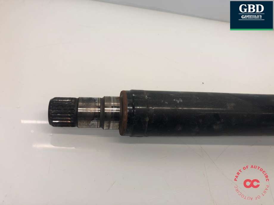 Drivaksel høyre foran, bensin/automat til BMW 2-Serie, Active/Gran Tourer 2014-->> (F45/F46) (F45/F46) (31 60 5 A2E 014|)