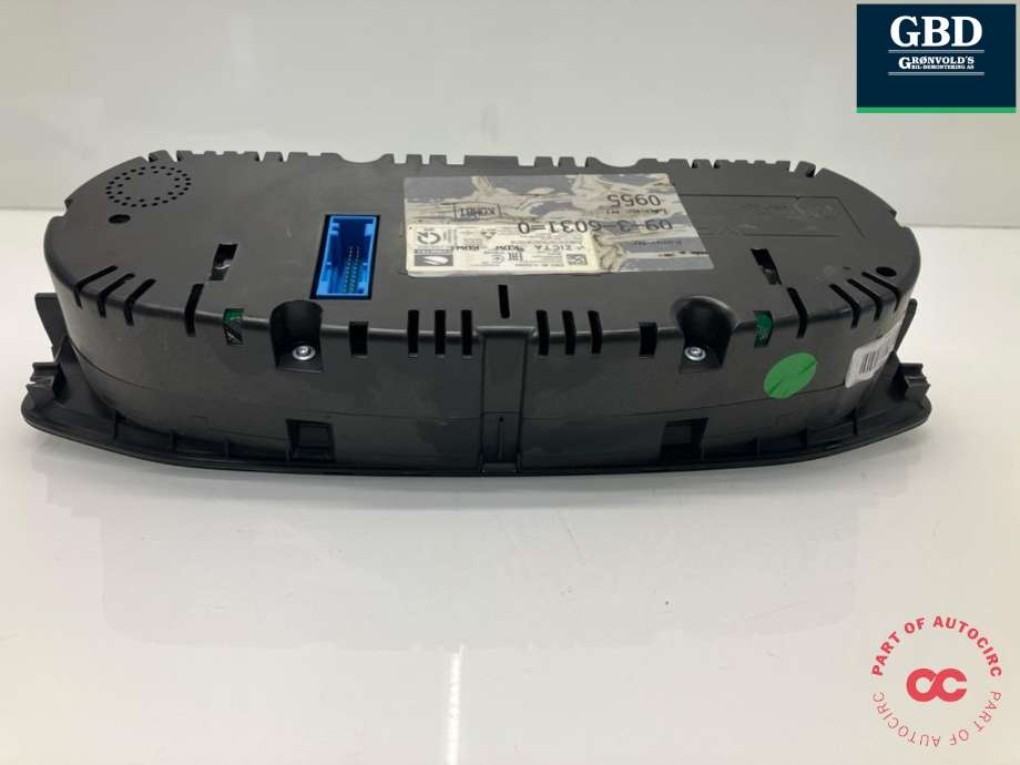Instrumentpanel til VW Amarok 2016-2022 (Type I, Fase 2) (2H6 920 883 A|2H6 920 883 AX|)