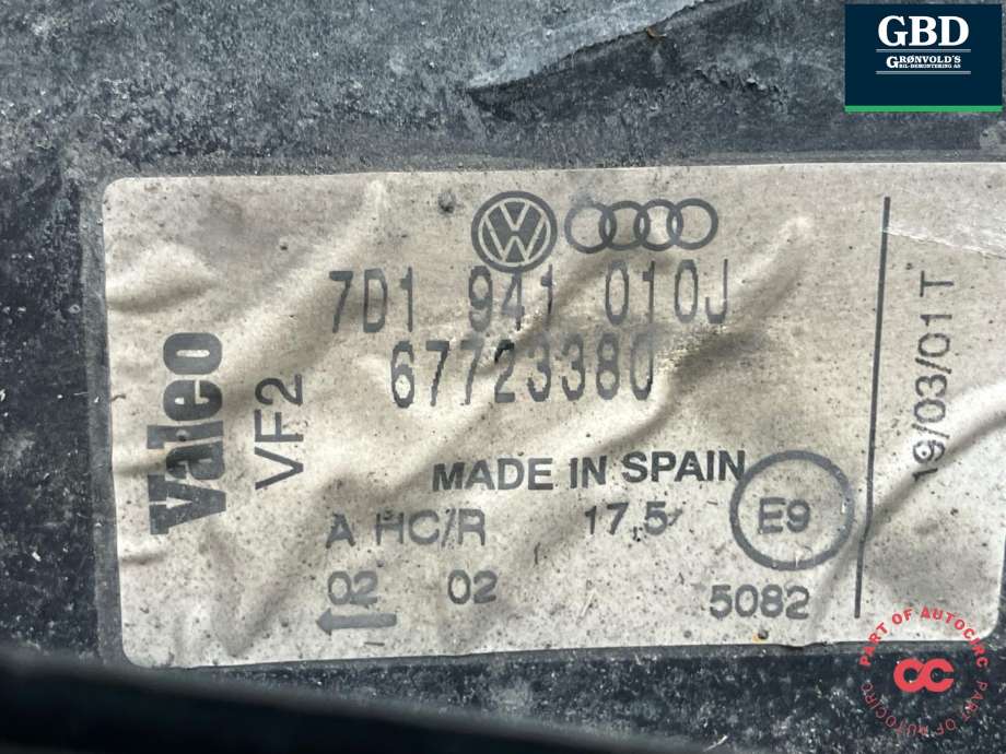 Frontlykt høyre halogen til VW Transporter / Caravelle 1990-2003 (T4) (T4) (7D1 941 010 H|7D2 941 010 K|7D1 941 010J)