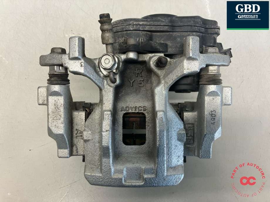Bremsecaliper høyre bak, elektrisk til Toyota Yaris Cross (SUV), 2021-->> (4783052260)