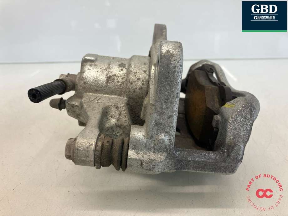 Bremsecaliper venstre foran til Toyota Yaris Cross (SUV) 2021-->>  (4775002490|)