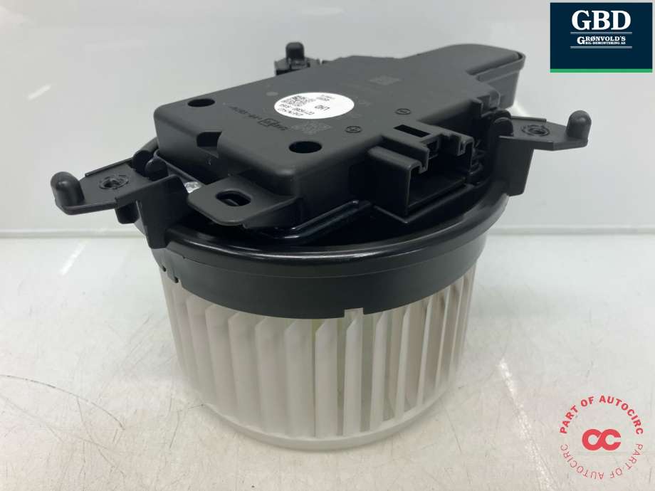 Varmeapparat motor til Toyota Yaris Cross (SUV), 2021-->> (87103K0020)