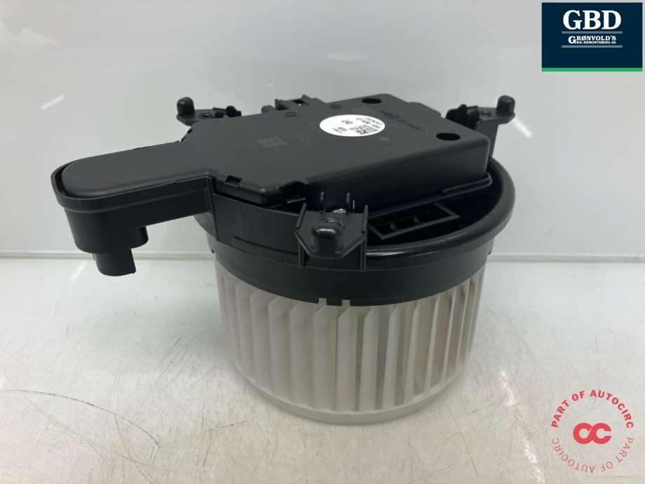 Varmeapparat motor til Toyota Yaris Cross (SUV) 2021-->> (87103K0020|)