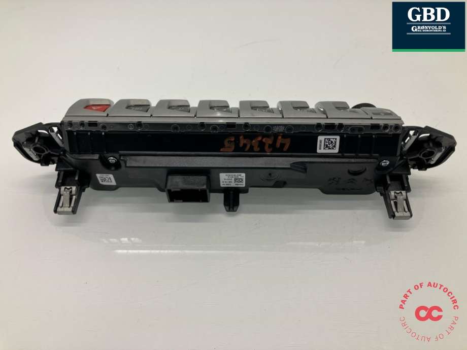 Bilstereo navigasjon betjeningspanel til Peugeot 3008 2016-->> (Type II)  (98 318 223 DX|)
