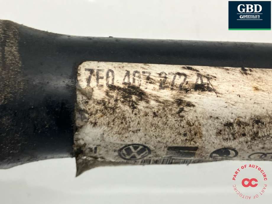 Drivaksel høyre foran, diesel/automat til VW Transporter / Caravelle 2015-2019 (T6) (T6) (7LA 407 272 J|7E0 407 272 AL|7E0 407 452 SX)