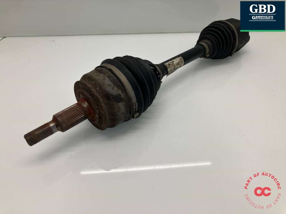 Drivaksel høyre foran, diesel/automat til VW Transporter / Caravelle 2015-2019 (T6) (T6) (7LA 407 272 J|7E0 407 272 AL|7E0 407 452 SX)