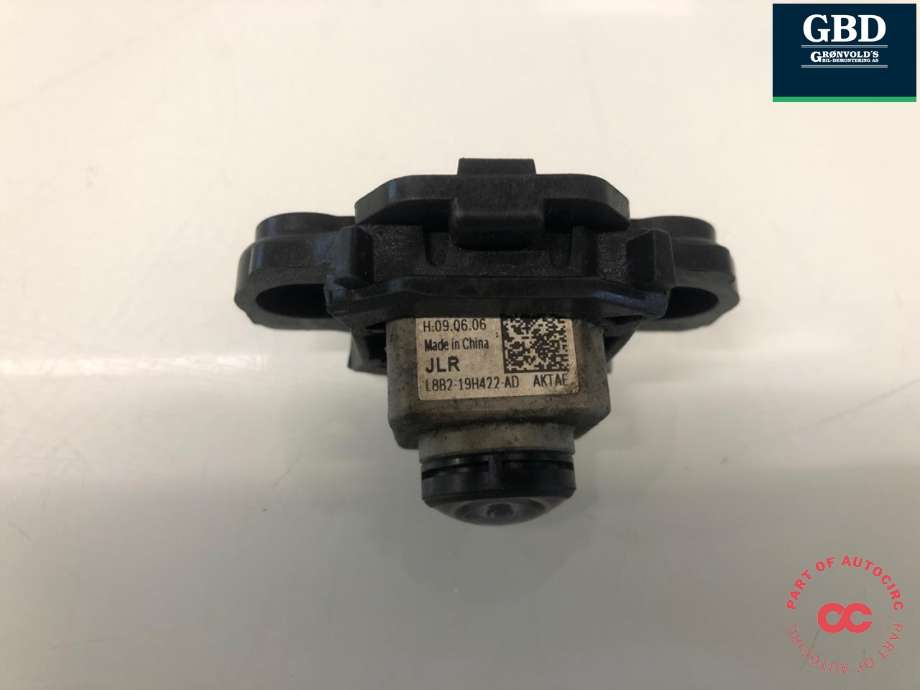 Parkeringskamera foran til Jaguar I-PACE 2018-->>  (T4K11931|L8B219H422AD|)