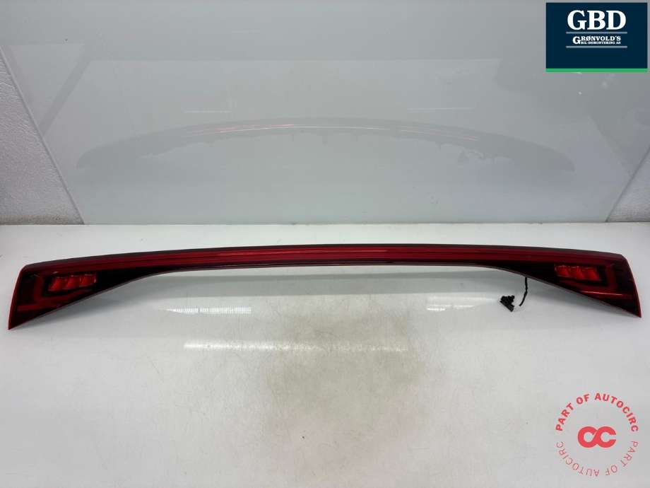 Baklykt midtre til Mercedes EQB, 2022-->>  (A 243 906 39 00)