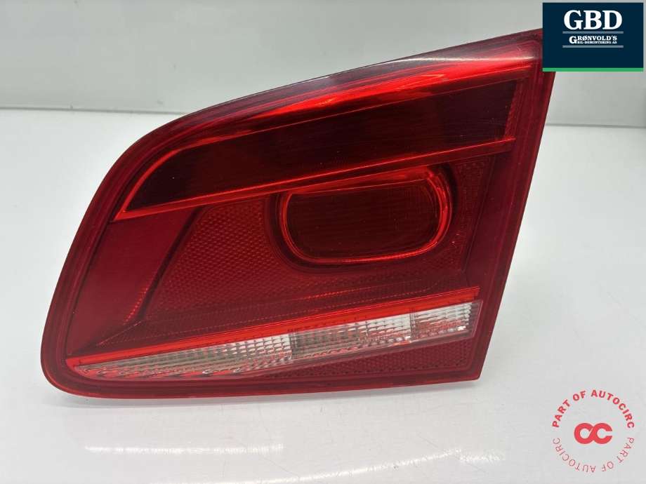 Baklykt høyre indre til VW Passat, 2011-2015 (B7) (B7) (3AE 945 094 J)