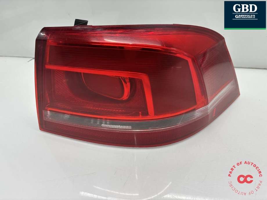 Baklykt høyre ytre til VW Passat 2011-2015 (B7) (B7) (3AE 945 096 F|)