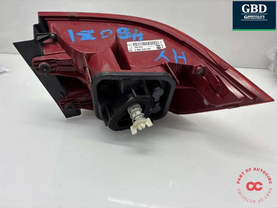 Baklykt høyre ytre til VW Passat 2011-2015 (B7) (B7) (3AE 945 096 F|)