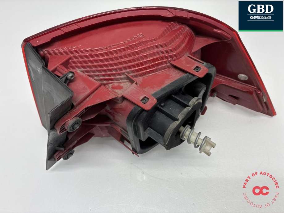 Baklykt venstre ytre til VW Passat 2011-2015 (B7) (B7) (3AE 945 095 F|)