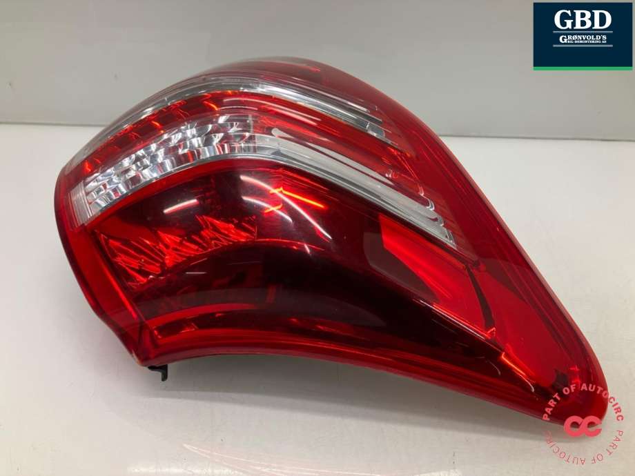 Baklykt venstre til Toyota RAV4 2009-2013 (Type III, Fase 2)  (8156142120|)