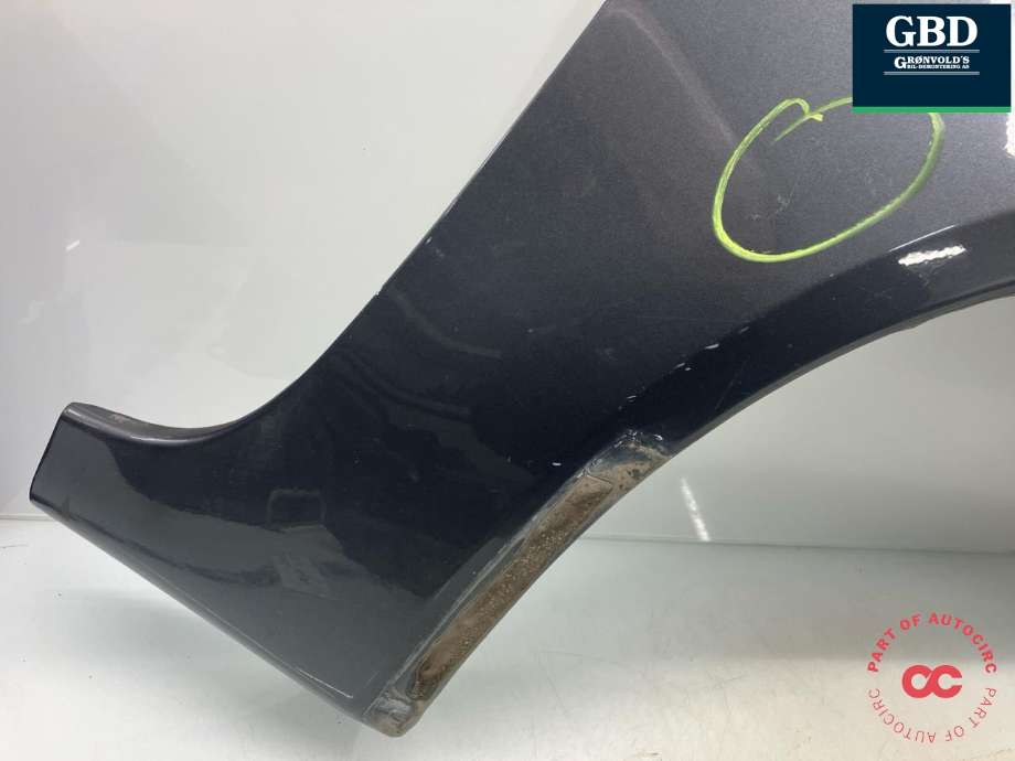 Skjerm høyre foran til Mitsubishi Colt 2004-2008 (Type VII, Fase 1) (MN161904|)