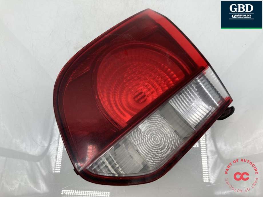 Baklykt høyre indre til VW Golf VI 2008-2012  (5K0 945 094 AA|)