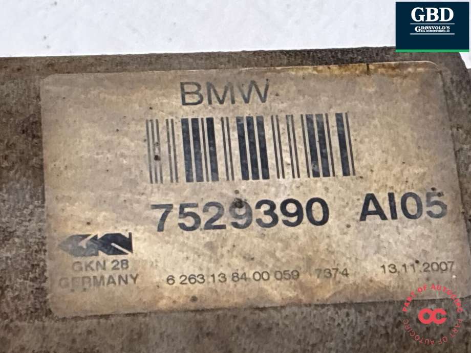 Drivaksel høyre foran, diesel/automat til BMW 5-Serie 2003-2010 (E60/E61) (E60/E61) (31 60 7 570 272|7529390|)