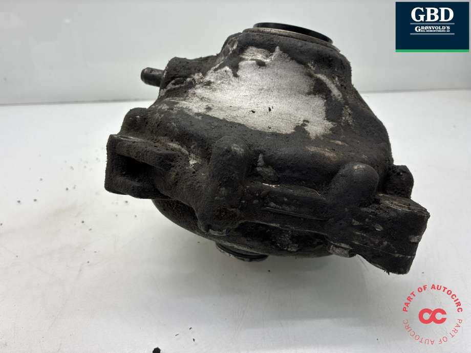 Kardang klokke foran til BMW 5-Serie 2003-2010 (E60/E61) (E60/E61) (31 50 7 555 877|)