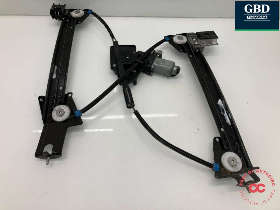 Ruteheis høyre bak til Tesla Model S 2013-2016 (Fase 1) (6006377-00-I|6006377-00-C | 6006377-00-D |6006377-00-E | 6006377-00-F | 6006377-00-G|1506040-00-F | 1506040-98-F | 1584798-00-A |6006377-88-K |6006377-98-K)