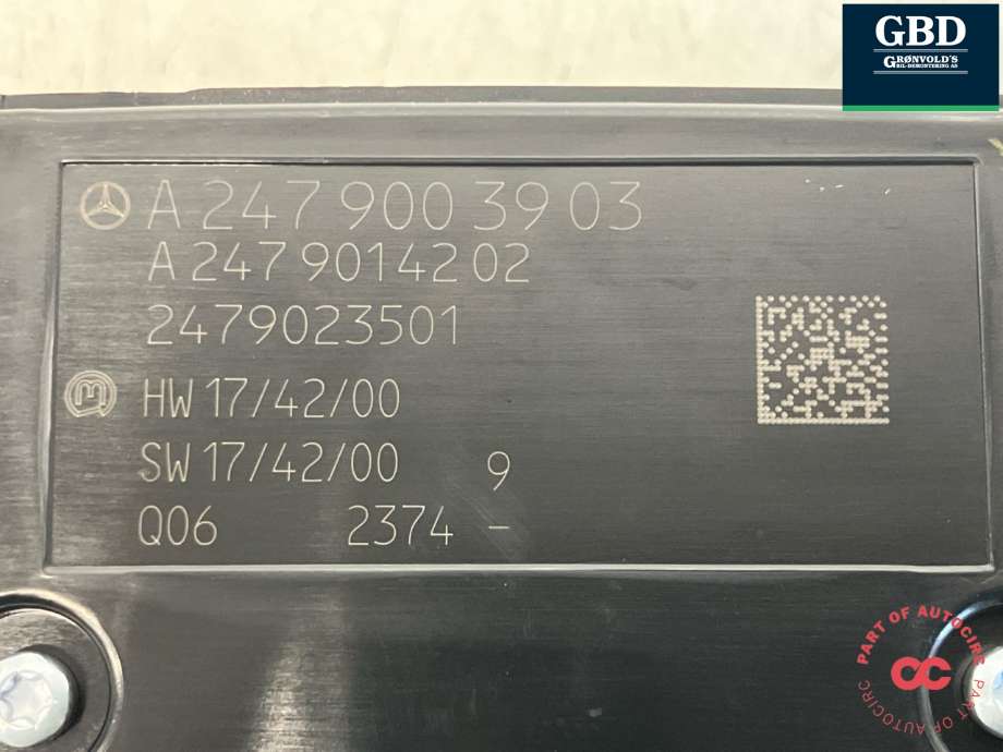 Bilstereo navigasjon betjeningspanel til Mercedes EQB 2022-->>  (A 247 900 39 03|)