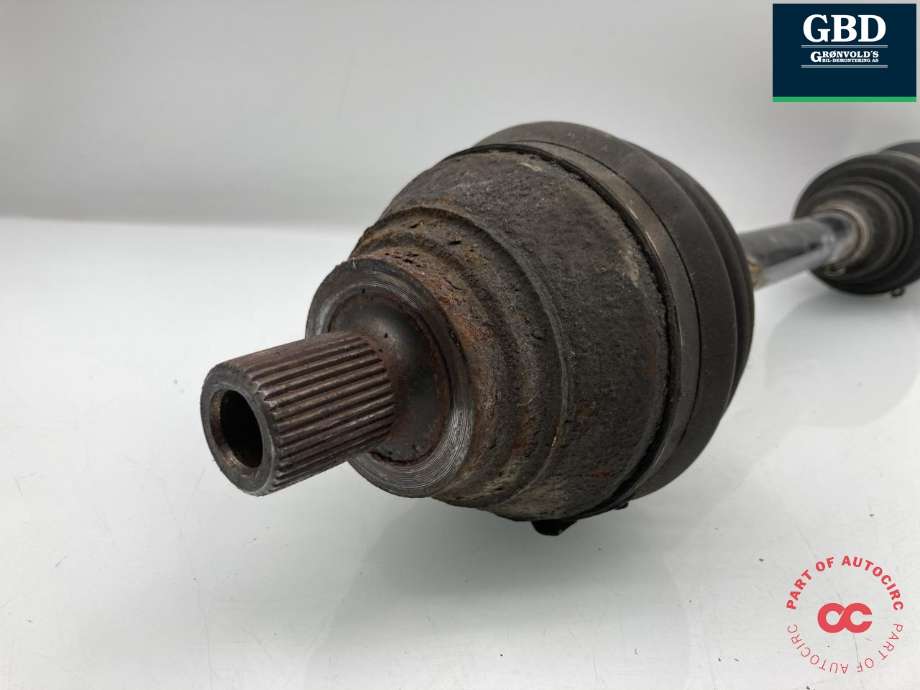 Drivaksel høyre foran, diesel/automat til VW Tiguan 2007-2011 (Type I, Fase 1) (5WA 407 272 R|5N0 407 764 L|5N0 407 764 LX)