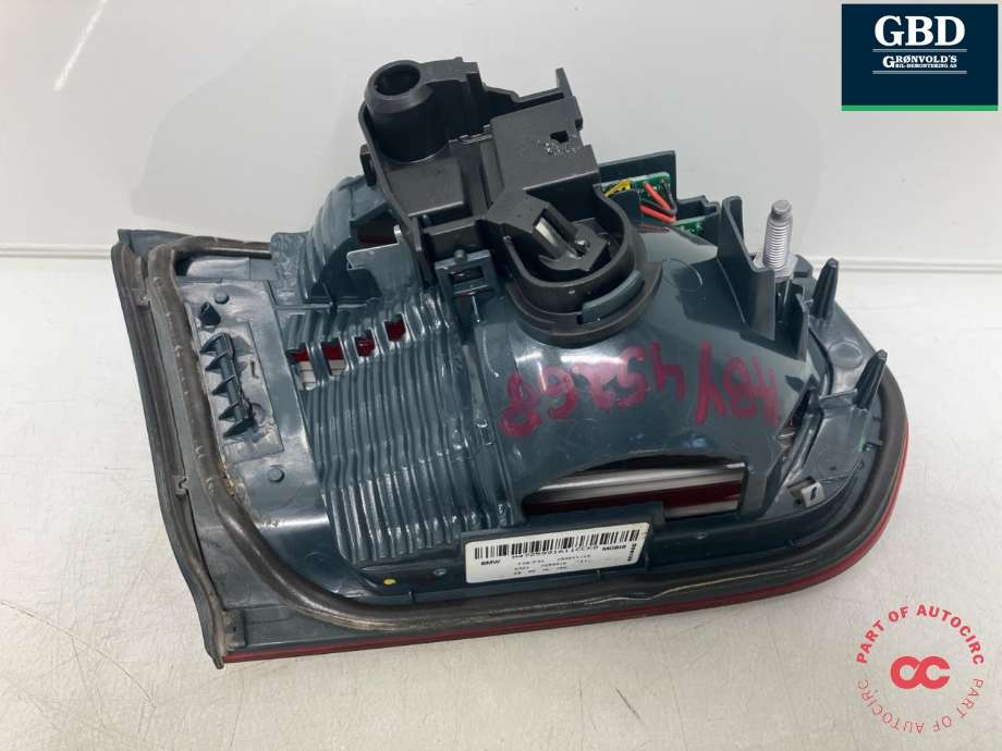 Baklykt høyre indre til BMW 3-Serie 2012-2018 (F30/F31/F34) (F30/F31/F34) (63 21 7 372 794|63 21 7 269 916|)