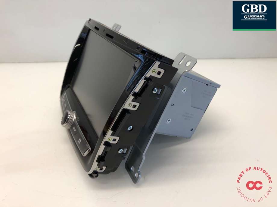 Bilstereo navigasjon til SsangYong Rexton 2018-->> (Y400) (Y400) (8920038100LAX|)