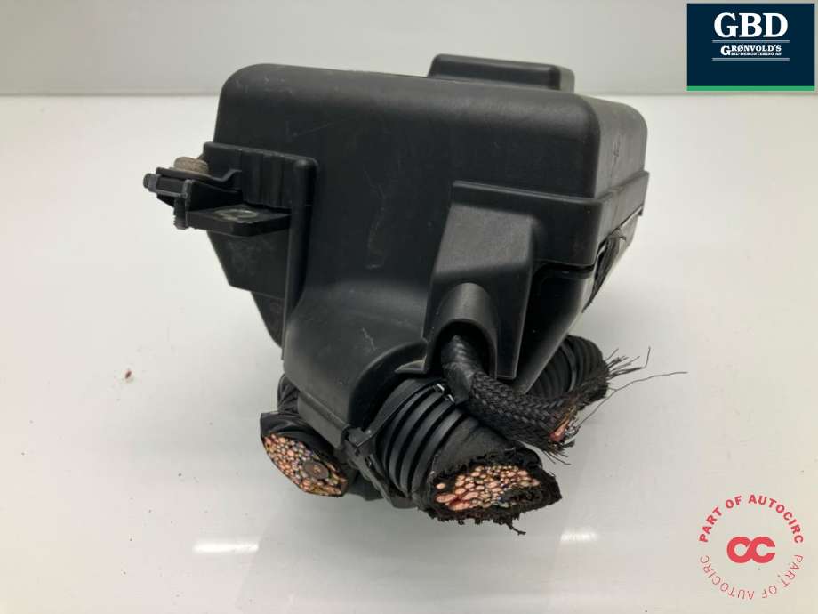 Sikringsboks motorrom til Fiat Doblo 2010-->> (Type II) (51839437|51839436|)