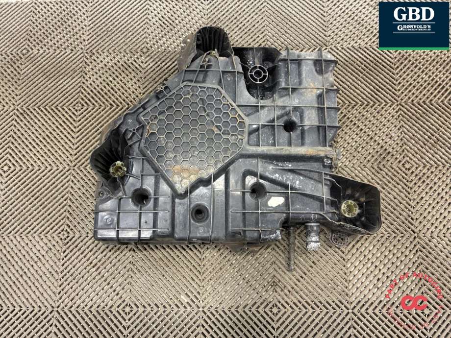 AdBlue tank til Peugeot Expert 2016-->> (Type III) (16 826 205 80|98 222 572 80|16 826 160 80)