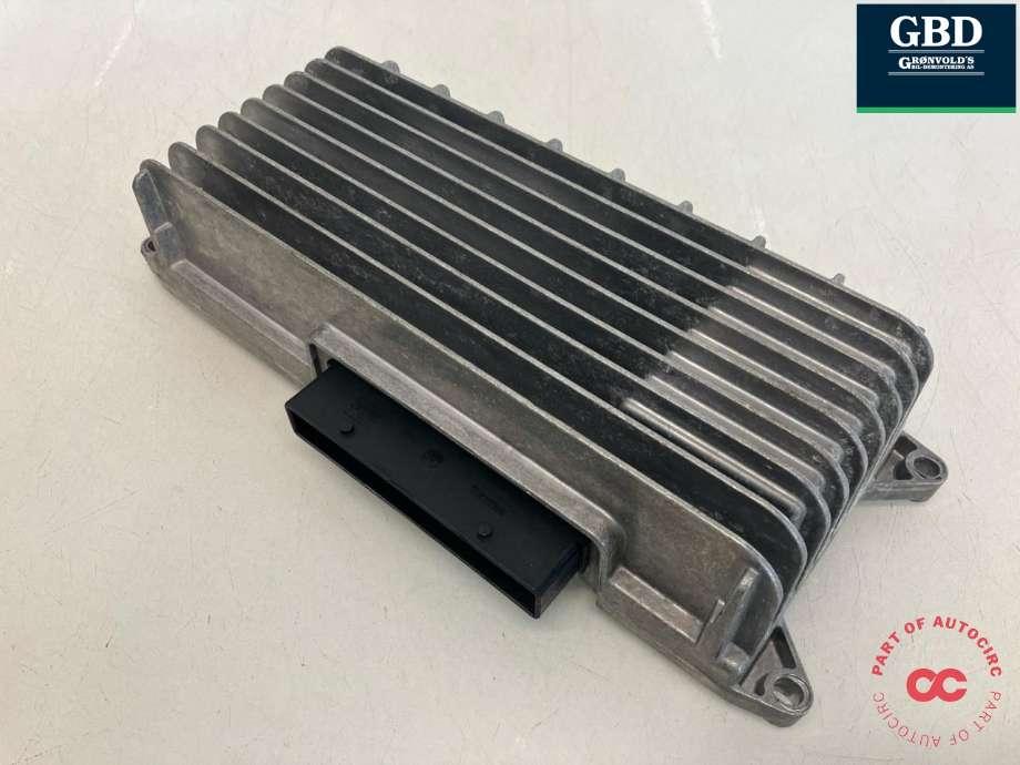Bilstereo forsterker til Audi A4, 2007-2014 (Type IV) (B8) (B8) (8T0 035 223 J)