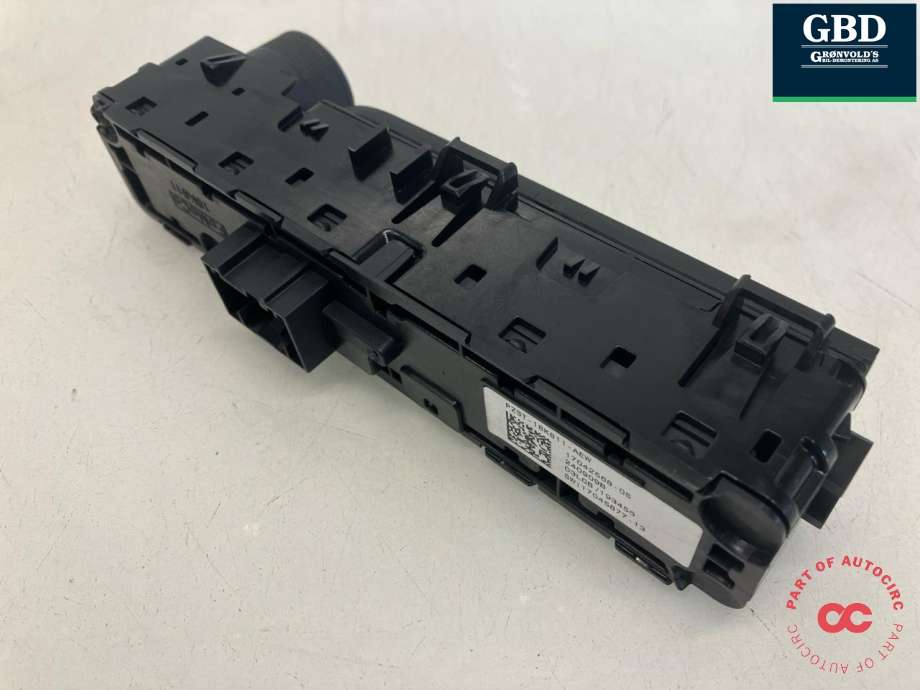 Bilstereo betjeningspanel til Ford E-Transit 2022-->> (2804278|PZ3T-18K811-AEW|17042568-05)