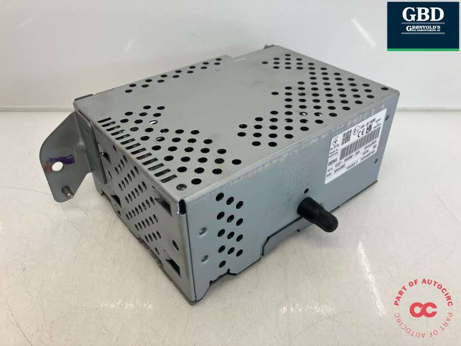 Bilstereo navigasjon til Ford E-Transit 2022-->> (2816873|RZ3T-14G670-BEF|PZ3T-18D890-XSH)