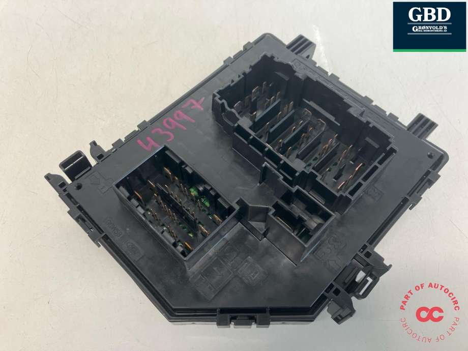 Sikringsboks kupe til Ford E-Transit 2022-->> (2774456|PZ3T-14D068-DD|PZ3T14D068DD)
