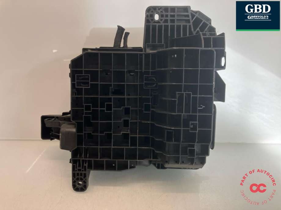 Sikringsboks motorrom til Ford E-Transit 2022-->> (2795644|PZ3T-14D068-FH|PZ3T14D068FH)