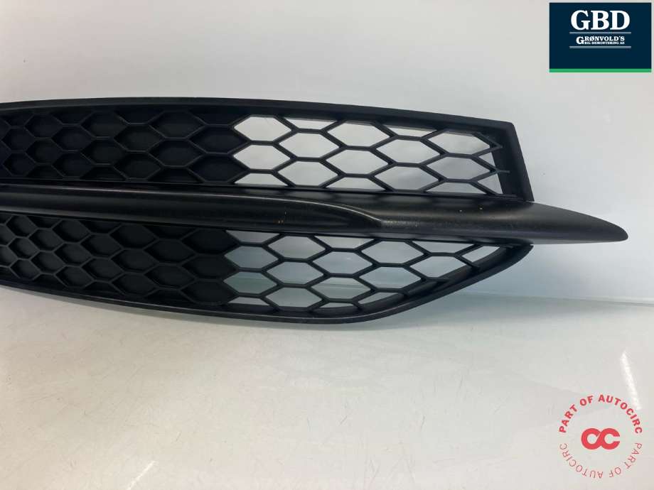 Grill høyre til Audi A7 2010-2014 (Type I, Fase 1) (4G8 807 682 B|4G8 807 682 B 9B9|)