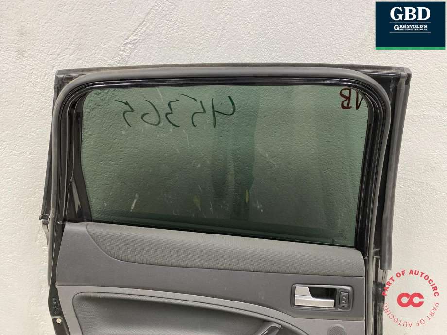 Dør venstre bak til Ford Kuga 2008-2012 (Type I)  (1520947|P8V41-S24631-AA|)