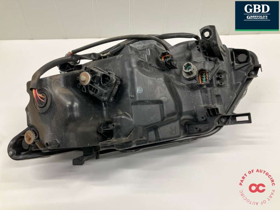 Frontlykt høyre full-LED til Nissan X-Trail 2014-2022 (T32) (T32) (260104CC6C|)