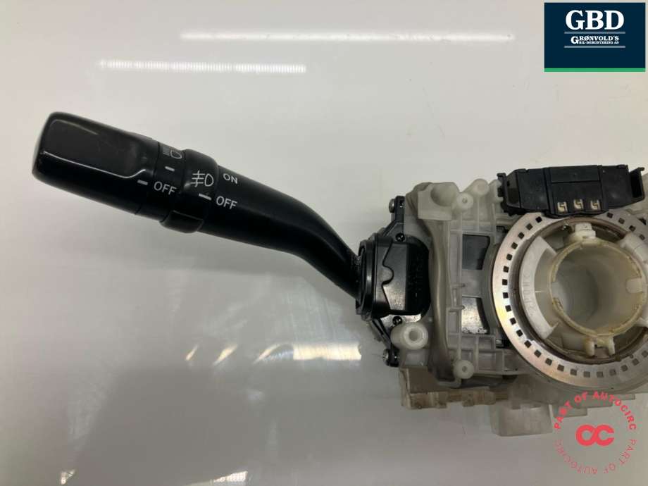 Bryter combi til Toyota Land Cruiser 120 2002-2009  (8431060A60|)